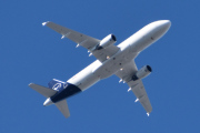 Morten 24 august 2025 - D-AIQT over Høyenhall, klokken er 12.03 og det er Lufthansa som kommer med sin Airbus A320-211 fra 2000 og heter Gotha. Den har jeg ikke tatt bilde av før så her må vi sitere. Gotha er en by i fristaten Thüringen i Tyskland...