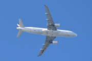 Morten 25 august 2025 - F-HEPE over Høyenhall, klokken er 17.04 og det er Air France som kommer med sin Airbus A320-214 fra mai 2010 og heter Valence. Den har jeg sett en gang og det var 29 mai 2025