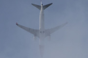 Morten 26 august 2025 - LN-FGE over Høyenhall, klokken er 18.26 og det er Norwegian Air Shuttle AOC som kommer med sin Boeing 737-8 MAX fra april 2022, men Norwegian fikk den i mars 2023. Når jeg titter på bildene mine av Boeing 737-8 MAX, så er det bare Norwegian fly som kommer opp