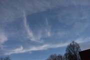 Morten 19 desember 2025 - Jetfly over Høyenhall igjen, klokken er fremdeles 10.56 og jeg vil vise dere himmelen