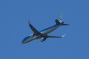 Morten 3 juli 2025 - KLM Cityhopper over Høyenhall, klokken er 13.39 og dem skal lande på Gardermoen. Jeg har 143 bilder av KLM Cityhopper nå, så det begynner og hjelpe...