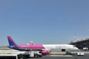 Liv 19 juli 2025 - Airport Thessaloniki. Vi klarte den nesten, Wizz Airs flyflåte består av over 200 fly, og vi har bare registrert to av dem før. Dem er HA-LVI og HA-LXN