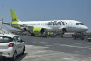 Liv 19 juli 2025 - Airport Thessaloniki. Så har vi airBaltic som også står her. Hvor aktive er dem? Jeg finner Athens (ATH) som er Eleftherios Venizelos Airport, Corfu (CFU) som er Ioannis Kapodistrias Airport, Heraklion (HER) som er Heraklion International Airport, Rhodos (RHO) som er Diagoras Airport og Thessaloniki (SKG) som er Thessaloniki Airport Makedonia, hvor vi er nå