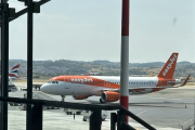 Liv 19 juli 2025 - Airport Thessaloniki. Så Hellas med alle sine øyer har ikke så mange flyplasser. De tre største er Heraklion International Airport som ligger på øya Kreta, så har vi Thessaloniki Airport Makedonia som ligger på fastlandet, og til slutt så har vi Diagoras Airport som ligger på øya Rhodos