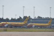 Morten 10 juli 2025 - DHL Aviation på Gardermoen flyplass, ikke bare en, men det er to i samme bilde. Jeg har 11 bilder av dem nå, men alltid alene oppe i luften. Jeg har juni og august 2024, men ikke juli