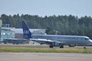 Morten 10 juli 2025 - SE-RST tar av fra Gardermoen flyplass, klokken er 10.35 og SAS Link skal lette med sin Embraer ERJ-195LR fra 2011 som heter Tordis Viking. . Men så letter jeg også, hva ser vi bak der? Jo, det er en Super Hercules