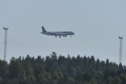 Morten 10 juli 2025 - Turkish Airlines lander på Gardermoen flyplass, klokken er 10.39 og dem som lander der borte blir for langt unna. Jeg har faktisk et bilde av dem over Gardermoen, det var 14 mai 2022