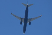 Morten 11 juli 2025 - G-RUKD over Høyenhall, klokken er 15.32 og det er Ryanair UK som kommer med sin Boeing 737-8AS fra 2007. Den så jeg 9 juli 2022 og 7 juli 2023 også