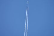 Morten 11 juli 2025 - Jetfly over Høyenhall, klokken er 12.47. Jeg er ikke så veldig nysgjerrig på hvem dem er lenger