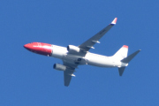 Morten 11 juli 2025 - SE-RPL over Høyenhall, klokken er 19.23 og det er Norwegian Air Sweden AOC som kommer med sin Boeing 737-8JP fra 2016 og helten heter Gustav Vigeland. Jeg har 8 bilder nå, men ingen i juli før nå