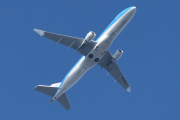 Morten 13 juli 2025 - PH-EXJ over Høyenhall, klokken er 08.23 og det er KLM Cityhopper som kommer med sin Embraer ERJ-175-STD fra 2016. Den har jeg bare sett en gang og det var 13 juni 2021