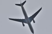 Morten 15 juli 2025 - OY-VKI over Høyenhall, det er Sunclass Airlines som kommer med sin Airbus A330-343 som er fra 2000. Jeg så den 9 og 13 juli 2022 også