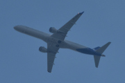 Morten 15 juli 2025 - SE-RSX over Høyenhall, klokken er 15.21 og det er SAS Link som kommer med sin Embraer ERJ-195LR fra 2018 og heter Oden Viking. Det er fjerde gangen jeg ser den nå i juli, og jeg siterte den 25 juni 2025. Jeg må kanskje nevne at den kom til SAS Link i mars 2025, men det har jeg nok skrevet før