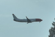 Morten 16 juli 2025 - Norwegian over Gardermoen flyplass. Det var når jeg var her sist 10 juli 2025, at jeg så Norwegian lande på flyplassen. Jeg tror dette er SE-RPE eller SE-RPT siden det ikke er noen helt på halen. Men den har egentlig ikke landet på denne tiden