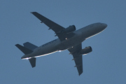 Morten 17 juli 2025 - SE-RGV over Høyenhall, det er Braathens Regional Airways (BRA) som kommer med sin Airbus A319-111 fra 2004. Den har jeg ikke tatt bilde av, og vi har et nytt flyselskap også