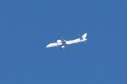 Morten 18 juli 2025 - Frost Air over Høyenhall, jeg har en liten mistanke på at dette kan være OY-FSB som er en Saab 2000 fra 1995 som Frost Air fikk i april 2024
