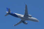 Morten 22 juli 2025 - SE-RZY over Høyenhall, klokken er 13.54 og svetten renner. Det er SAS Scandinavian Airlines som kommer med sin Airbus A320-251N fra januar 2024 og heter Ylva Viking. Jeg så den første gangen den 5 februar 2024, da var den nesten ny