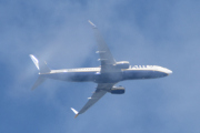 Morten 23 juli 2025 - G-RUKD over Høyenhall, klokken er 11.08 og jeg tror det er Ryanair UK som kommer med sin Boeing 737-8AS fra 2007. Den så jeg 9 juli 2022 og 7 juli 2023 og 11 juli 2025 også