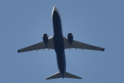 Morten 18 juni 2025 - G-RUKK over Høyenhall, klokken er 11.00 og det er Ryanair UK som kommer med sin Boeing 737-8AS fra 2009. Jeg har ikke sett den i juni før, men jeg så Ryanair 2 juni 2024 også