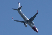 Morten 19 juni 2025 - Norwegian over Frogner, klokken er 09.56 og dem er nok på vei til Gardermoen. Jeg har noen bilder av Norwegian over Frogner. Den 12 desember 2024 og 26 mars 2025