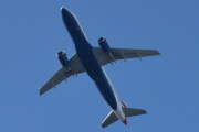 Morten 25 juni 2025 - G-EUYN over Høyenhall, klokken er 10.31 og det er British Airways som kommer med sin Airbus A320-232 fra 2012. Den hadde jeg ikke registrert, men hadde bilder fra 21 november 2021 og 10 mai 2024
