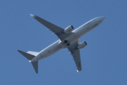 Morten 27 juni 2025 - LN-NGD over Høyenhall, klokken er 14.49 og det er Norwegian Air Shuttle AOC som kommer med sin Boeing 737-8JP som er fra 2012. Jeg har mange bilder av denne, og jeg mangler i juni. Mitt første bilde av denne var 11 oktober 2020, så når ble den helt hvit?