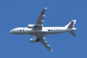 Morten 27 juni 2025 - OO-SNN over Høyenhall, den kom til Brussels Airlines i mai 2019 og jeg har et bilde fra 5 september 2018. Hvem hadde den da, og når fikk den prikker?