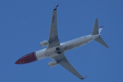 Morten 15 mai 2025 - LN-NGZ over Høyenhall, det er Norwegian Air Shuttle AOC som kommer med sin Boeing 737-8JP fra 2014. Den så jeg 29 mai 2023 og 31 mai 2024 også
