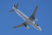 Morten 18 mai 2025 - CS-TNW over Høyenhall, klokken er 17.53 og det er TAP Air Portugal som kommer med sin Airbus A320-214 fra 2006 og heter José Saramago. Den så jeg 8 september 2019, men har ikke sitert den. José de Sousa Saramago var en portugisisk forfatter, dramatiker, oversetter og journalist....