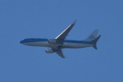 Morten 19 mai 2025 - KLM Royal Dutch Airlines over Høyenhall, klokken er 10.57 og dem skal lande på Gardermoen. Jeg har noen bilder fra mai. 29 mai 2022 og 1, 2, 3, 4, 5, 17 og 23 mai 2023 og 1, 2, 3, 10, 20 og 31 mai 2024. Vi stopper her