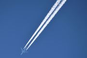 Morten 19 mai 2025 - Qatar Airways over Høyenhall, klokken er 10.35 og jeg har akkurat tatt bilde av en små-jet av typen Pilatus PC-24