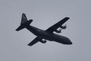 Morten 23 mai 2025 - Super Hercules over Høyenhall, her kommer kanskje Royal Norwegian Air Force Luftforsvaret med sin Lockheed Martin C-130J-30 Super Hercules. Vi så en slik i går også