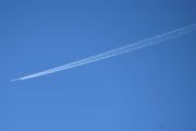 Morten 28 mai 2025 - Jetfly over Brynsenteret, klokken er 10.22 og jeg er ute på en liten tur. Det er pent vær i dag