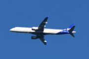 Morten 30 mai 2025 - SE-RSN over Høyenhall, klokken er 19.31 og jeg tror det er  SAS Link som kommer med sin Embraer ERJ-195LR fra 2008 og heter Lin Viking. Den så jeg 2 og 19 mai 2025 også