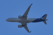 Morten 4 mai 2025 - SE-ROK over Høyenhall, det er SAS Scandinavian Airlines som kommer med sin Airbus A320-251N fra januar 2020 og heter Kraka Viking. Den så jeg 1 mai 2021 og har 24 bilder av den totalt
