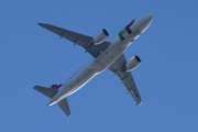 Morten 6 mai 2025 - CS-TVN over Høyenhall, det er TAP Air Portugal som kommer med sin Airbus A320-251N fra september 2024 og heter Manuel Cargaleiro. Den har jeg kun sett 12 april 2025 og har denne serien nå. CS-TVA,CS-TVB,CS-TVC,CS-TVD,CS-TVE,CS-TVF,CS-TVG,CS-TVH,CS-TVI,CS-TVJ og CS-TVN