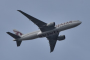 Morten 7 mai 2025 - A7-BFM over Høyenhall, det er Qatar Airways Cargo som kommer med sin Boeing 777-FDZ fra 2017.  Jeg har ikke sett den i mai før, men jeg husker 5 og 13 mai 2023, da så jeg Qatar Airways Cargo