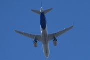 Morten 7 mai 2025 - SE-ROL over Høyenhall, klokken er 17.05 og jeg tror det er SAS Scandinavian Airlines som kommer med sin Airbus A320-251N fra februar 2020 og heter Rollo Viking. Den så jeg 10 mai 2024, så da har vi to bilder fra mai