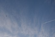 Morten 12 oktober 2025 - Flyene over Høyenhall, klokken er fremdeles 17.52 og det kommer et jetfly inn fra høyre