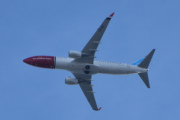 Morten 12 oktober 2025 - LN-NIO over Høyenhall, har rundt 40 bilder av dette flyet, men nå skal vi se på oktober. Jeg har noen bilder fra 3 oktober 2022 og 15 oktober 2023 og 3 oktober 2024