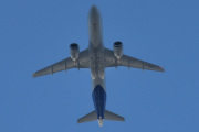 Morten 17 september 2025 - SE-RUE over Høyenhall, klokken er 17.07 og det er SAS Scandinavian Airlines som kommer med sin Airbus A320-251N fra januar 2021 og heter Hervor Viking. Så var det september da, jeg har 1 og 29 september 2022 og kanskje 14 september 2023