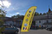 Morten søndag 28 september 2025 - Store fly over Brandbu, klokken er 13.25. Så her står jeg og tar bilder av gamle Renault-er, den første kom i 1898. Og her står vi ved det som var Andfossen sag og mølle som har lang historie, før 1900. Så tenker jeg på Kjeller flyplass som har en lang historie, før 1912, for da landet det første flyet der