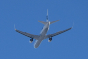 Morten 14 februar 2026 - Challenge Airlines over Høyenhall