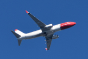 Morten 27 mai 2026 - LN-DYR over Høyenhall