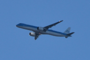 Morten 31 mars 2026 - KLM Cityhopper over Høyenhall