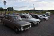 Fredag - 1 norsk bil ser jeg her og det er vår egen. Renault 6 TL fra 1975