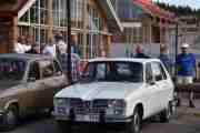 Fredag - Vi sjekker opp denne også, en Renault 16 fra 1975 med en motor på 65hk