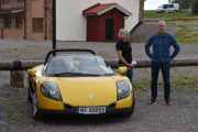 Fredag - Enda en norsk bil og de som står ved siden av har jeg aldri sett før. Det er en Renault Sport fra 1997, jeg ser også at denne bilen kaller vi Renault Spider