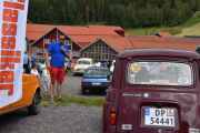 Lørdag - Noen av bilene har jo også reist land og strand rund i verden
