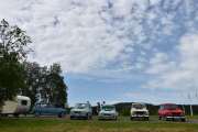Lørdag - 5 Renault-er ser vi i dette bilde, en er nok Blåmann med en eller to n-er til slutt